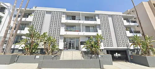 7225-7235 Hollywood Blvd Photo 1
