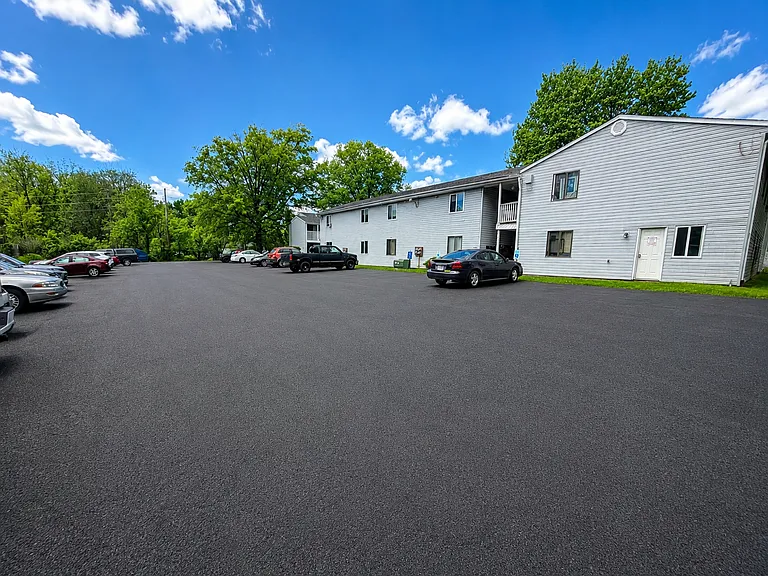 520 Massillon Rd #14 — Photo 3