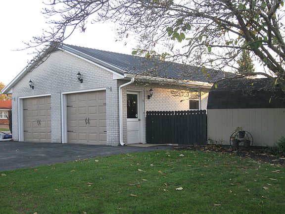 3rd image of 12237 Malissa Dr