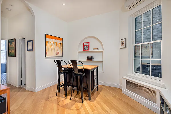 Rented by Metropolitan Res. Partners | media 10