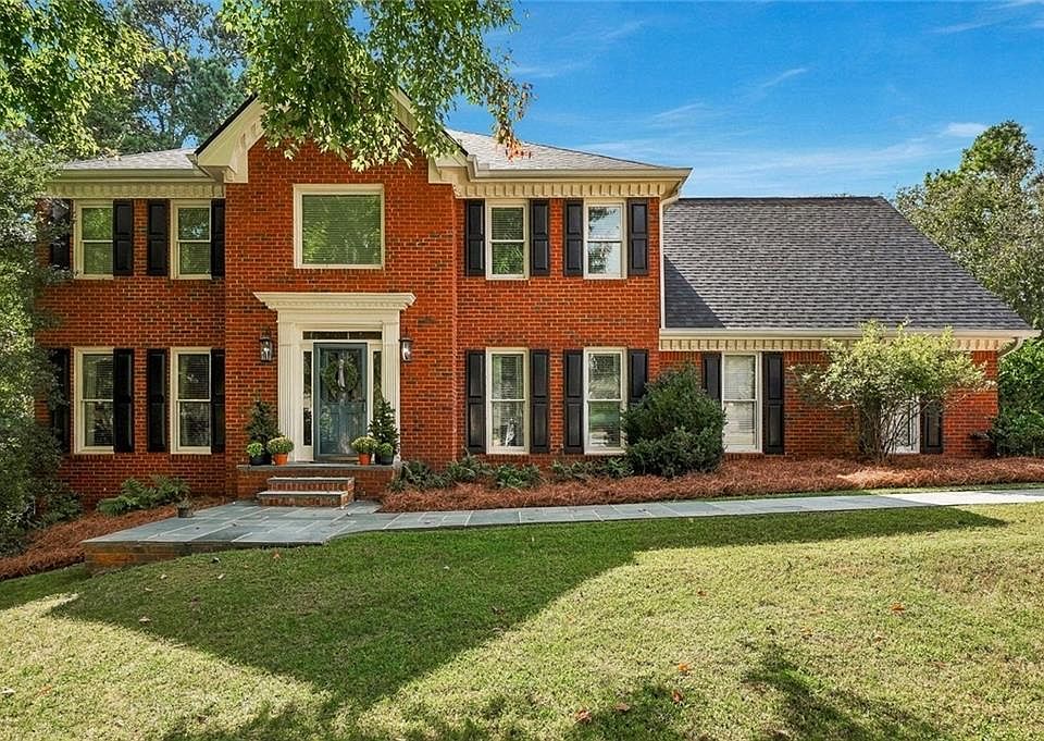 1st image of 235 Meissen Ct