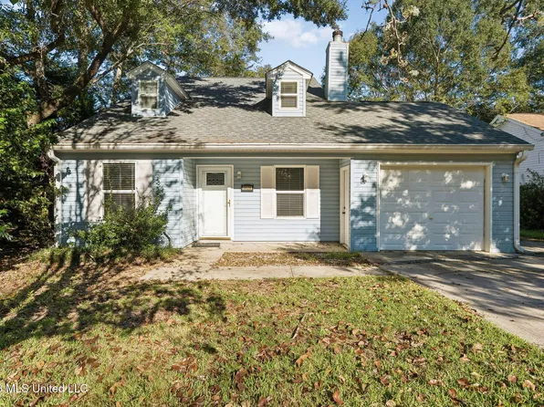 9928 Honomu Pl, Diamondhead, MS 39525