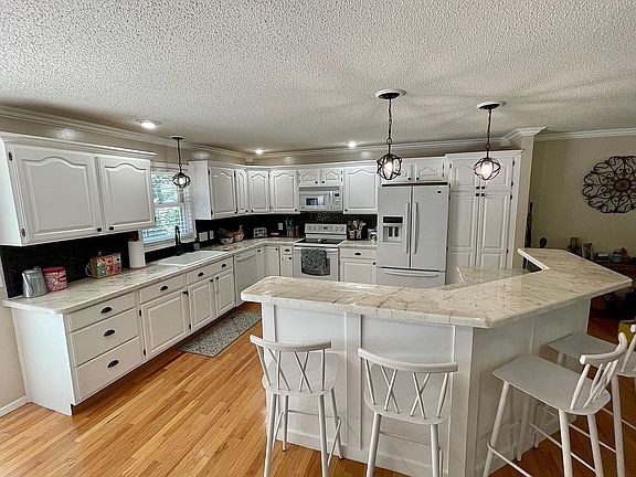 4th image of 13824 Flintwood Dr