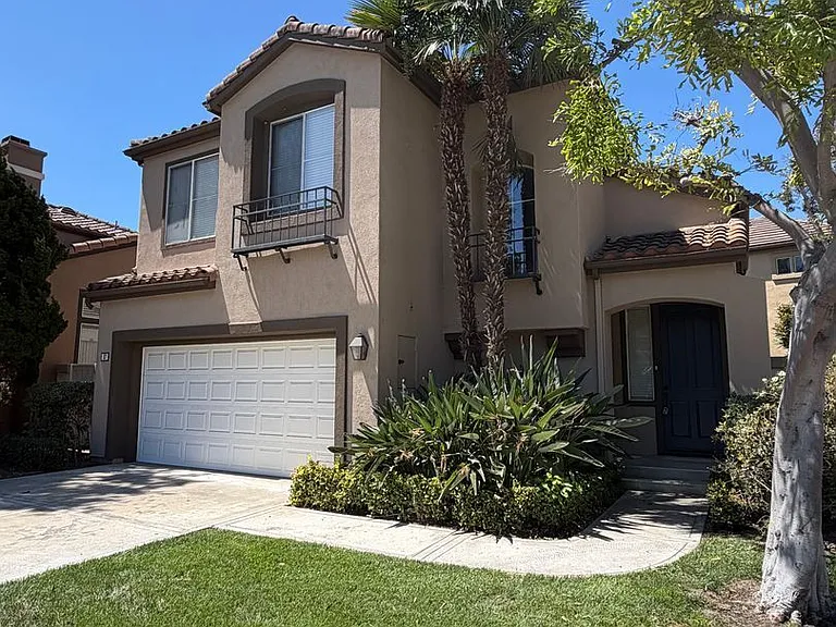 57 Del Ventura — Photo 2