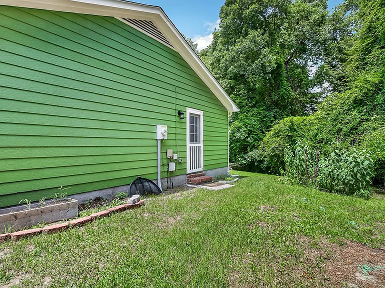 130 Falcon Crest Rd — Photo 30