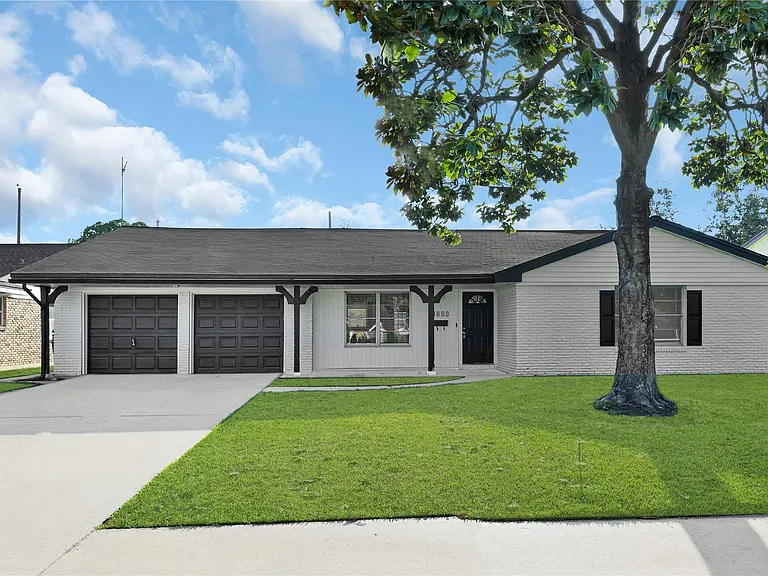 8603 Freewood St — Photo 2