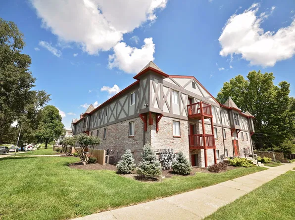 Harlow House, 3745 Warwick Blvd #210-18, Kansas City, MO 64111