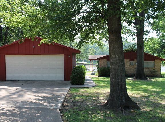 2nd image of 284 Shady Shores Dr