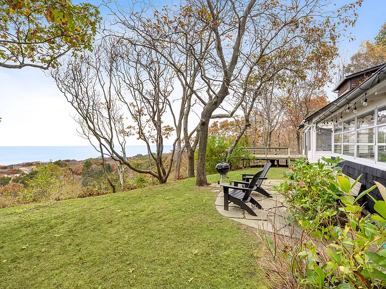 400 Diamond Ln — Photo 4