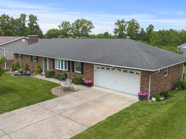 1049 Brentwood Dr, Russell, KY 41169