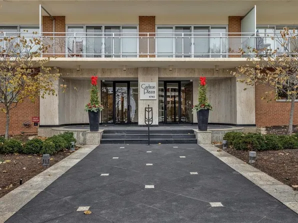 4740 Roanoke Pkwy APT 305, Kansas City, MO 64112