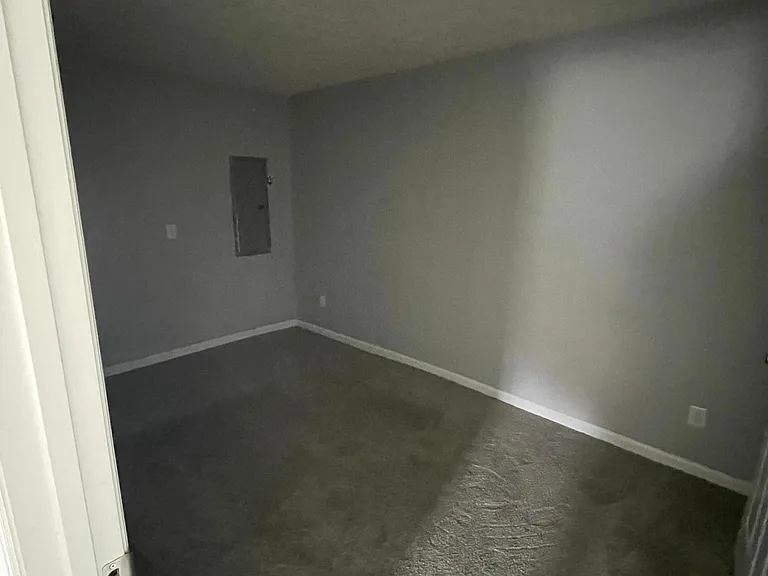 928 Crique Side Dr #1 — Photo 7