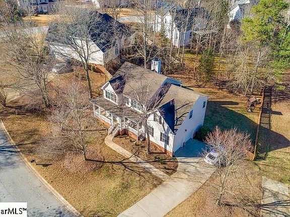 3rd image of 3 Whiffletree Dr