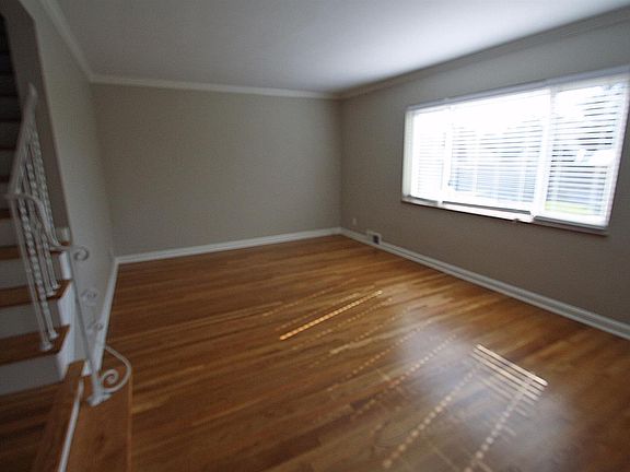 4th image of 3268 Vittmer Ave