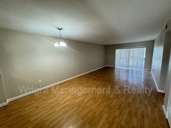 5th image of 2625 State St Unit 590-1822