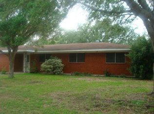 1703 Leon Dr, Port Lavaca, TX 77979