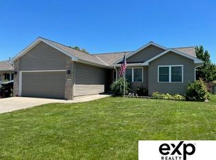 10522 Northloch St, Waverly, NE 68462