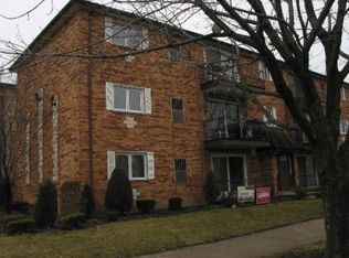 6401 W 64th Pl APT 1E, Chicago, IL 60638