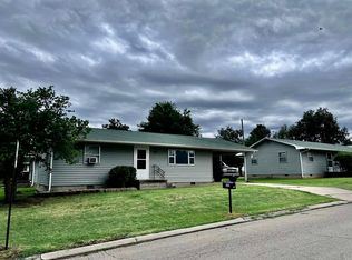 602 Kaw St, Perry, OK 73077