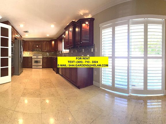 Here is a large kitchen for your family.