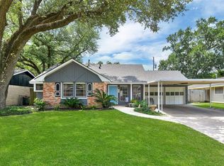 9627 Carousel Ln, Houston, TX 77080