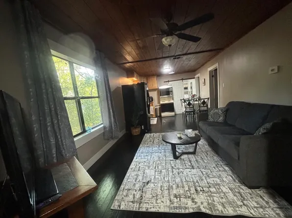 1214 E North St #A, Kilgore, TX 75662