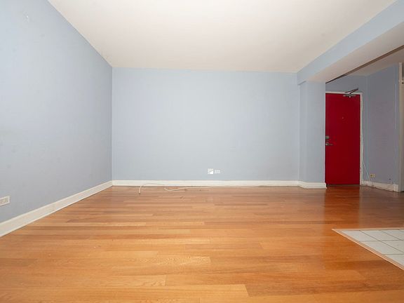 3rd image of 4950 N Marine Dr APT 802