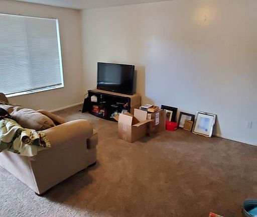 4th image of 473 S State St APT 117