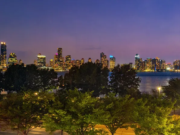 290 West Street image 16 of 19