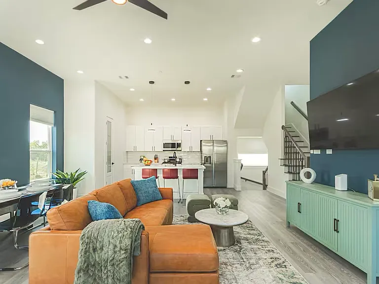 3608 Amos St — Photo 3