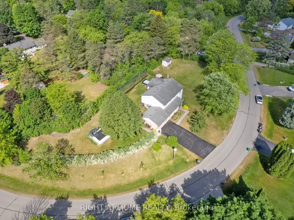 10 Munro St, Caledon, ON L7E 0L6