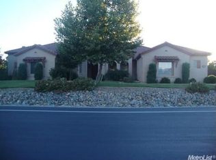 9989 Kapalua Ln, Elk Grove, CA 95624