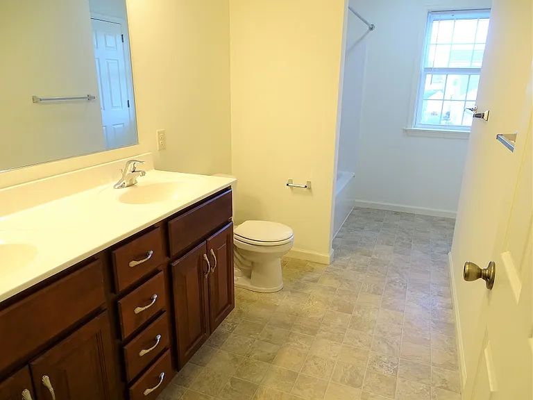 320 Meadow View Dr — Photo 14
