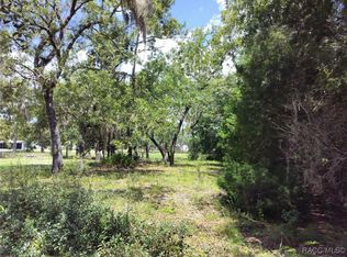 7227 W Jackson Ln, Homosassa, FL 34448