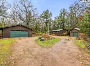 1703 N Patrick Ln, Waupaca, WI 54981