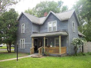 196 S Cincinnati St, Spring Green, WI 53588