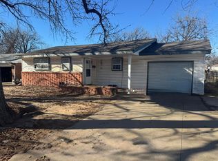 2040 N 5th St, Ponca City, OK 74601