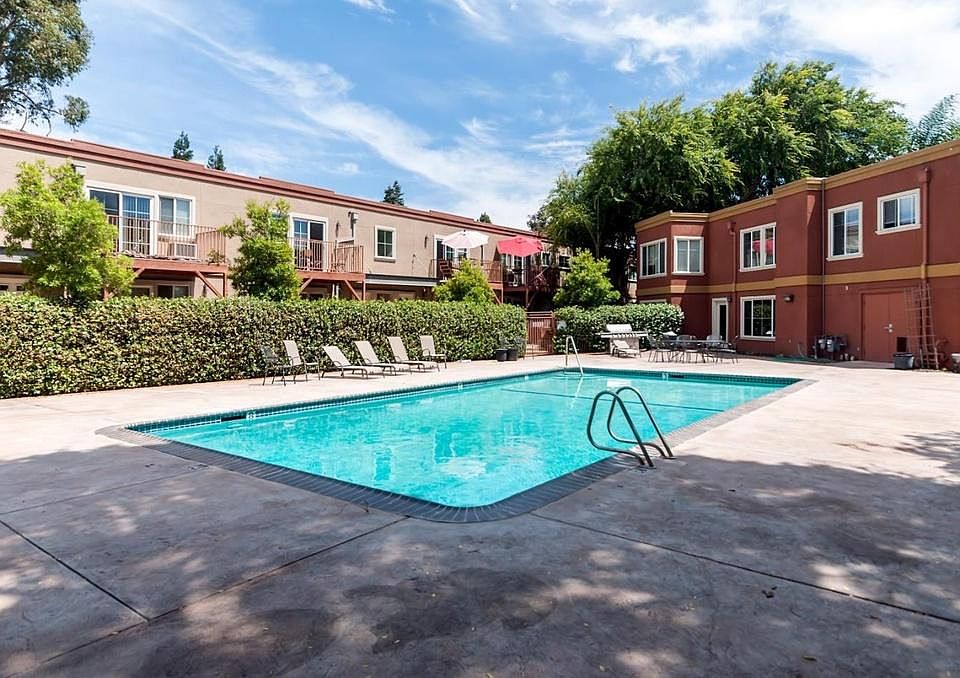 1st image of 2601 Cortez Dr Unit 2104
