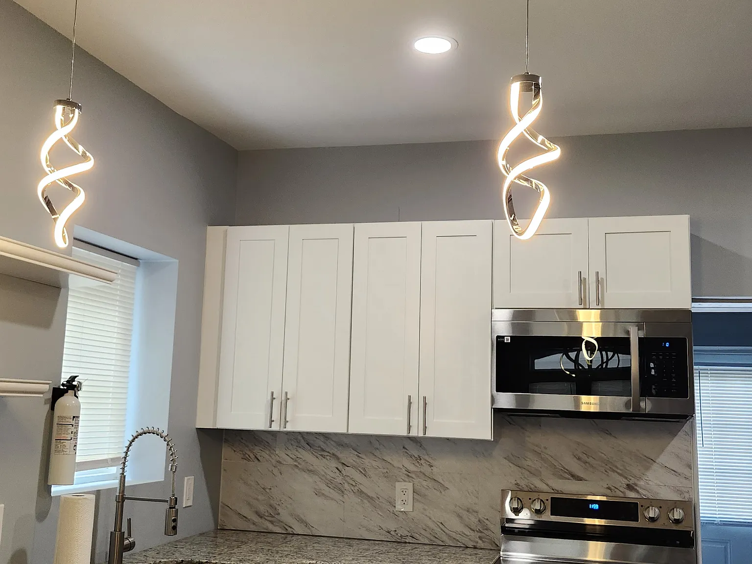 3 bed, 1.5 bath, 1374 sqft, $1,850 — Photo 4