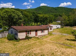 753 Steam Hollow Rd, Shenandoah, VA 22849