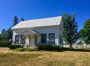 152 Maple St, Mooers, NY 12958