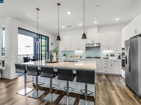 45318 Silhouette Cmn #302, Fremont, CA 94539