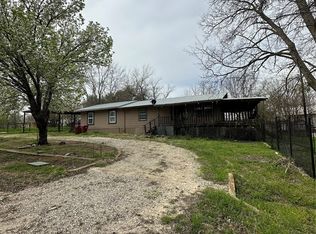 517 Post Oak Rd, Quinlan, TX 75474