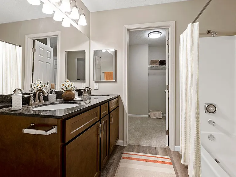 Waterford Place Townhomes — Photo 17