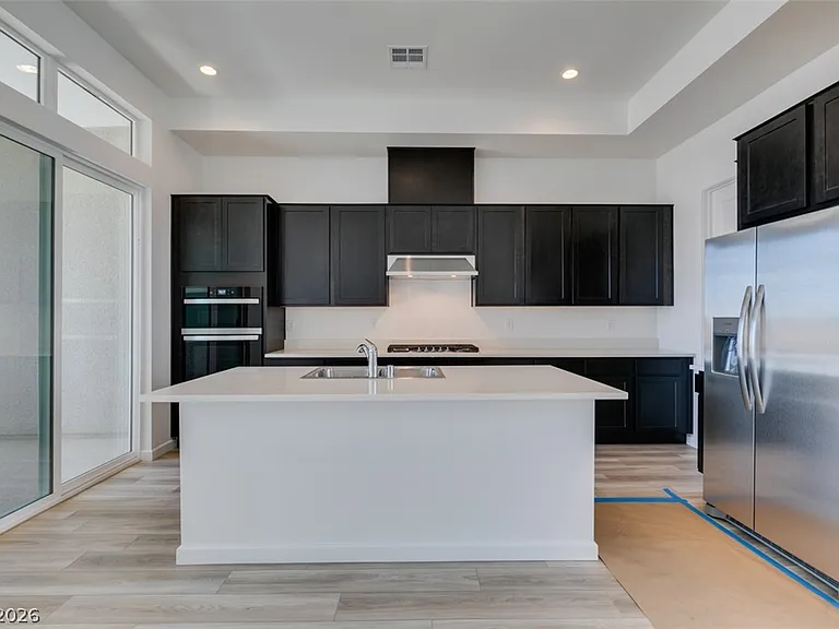 2498 Indigo Mountain St — Photo 28