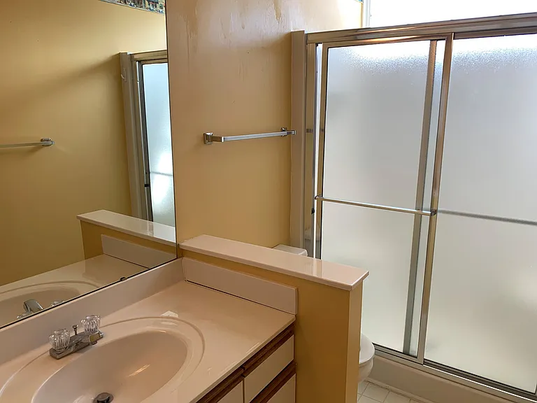 2136 Clearwater Dr #F — Photo 14