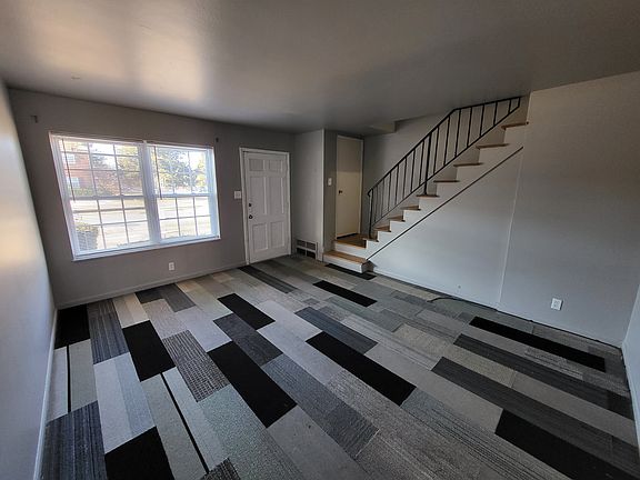 3rd image of 455 Olian Dr