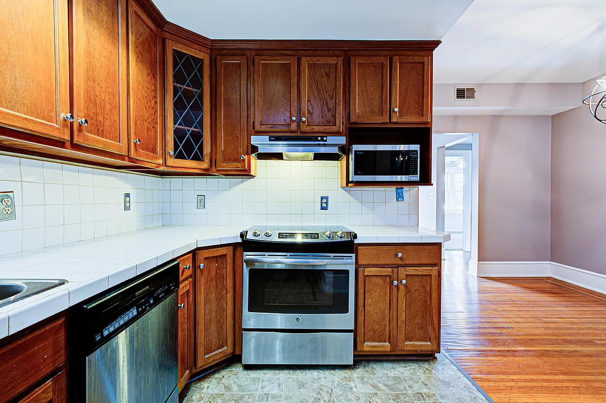 Building Photo - 2043 Douglass Blvd #1