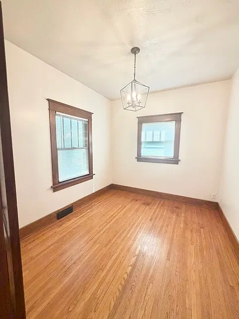 5 bed, 2080 sqft, $2,500 — Photo 4