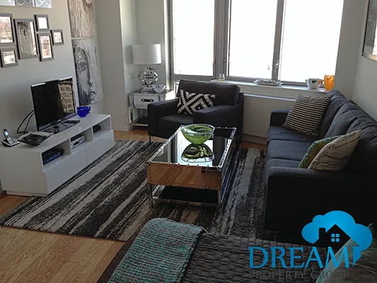 Rented by Dream Property Group LLC | media 2